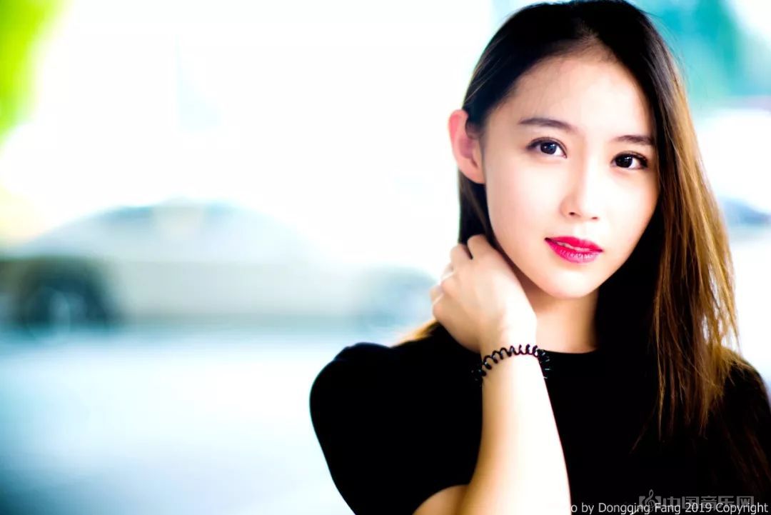 青年古筝演奏家李卓洋 摄影:方岽清